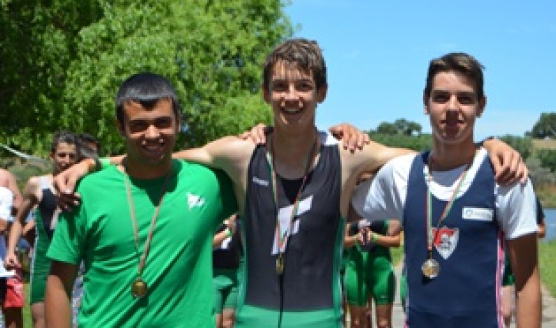 Remo Clube Naval Barreirense no VII Troféu Mestre de Avis de Remo Jovem Remo Clube Naval Barreirense no VII Troféu Mestre de Avis de Remo Jovem