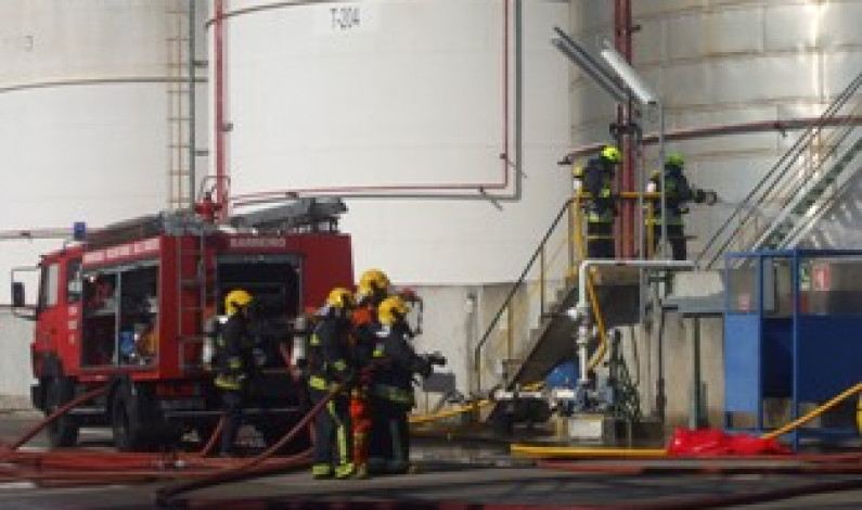 Bombeiros do Sul e Sueste realizam simulacro na LBC Tanquipor Bombeiros do Sul e Sueste realizam simulacro na LBC Tanquipor