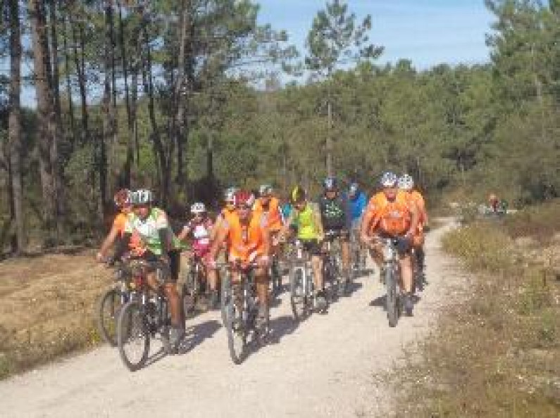 Passeio de BTT 9º Aniversário da Associação de Cicloturismo Fidalbyk 10 de novembro Passeio de BTT 9º Aniversário da Associação de Cicloturismo Fidalbyk 10 de novembro