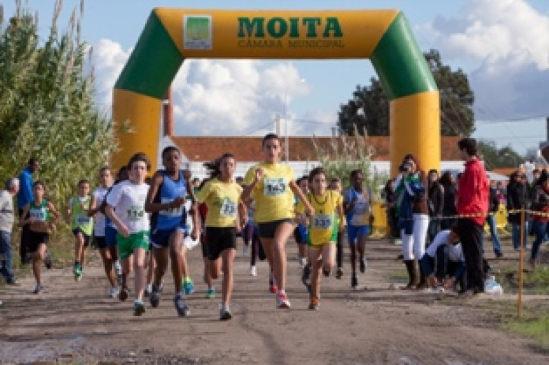 Torneio em Atletismo das Coletividades do Concelho da Moita Torneio em Atletismo das Coletividades do Concelho da Moita