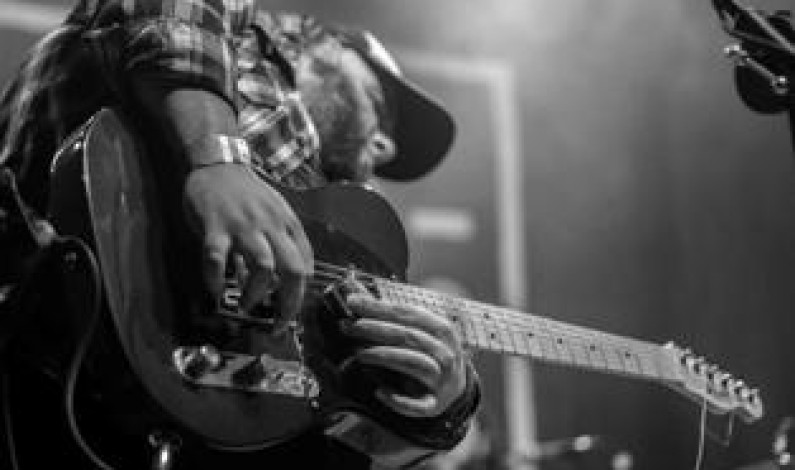 Noite de blues com Fast Eddie Nelson na Baixa da Banheira Noite de blues com Fast Eddie Nelson na Baixa da Banheira