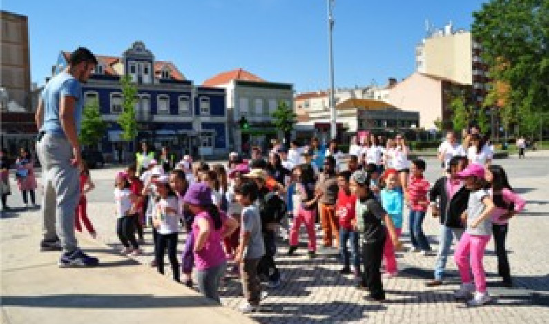 “Mexe-te uma Beca- Escolas em Movimento” “Mexe-te uma Beca- Escolas em Movimento”