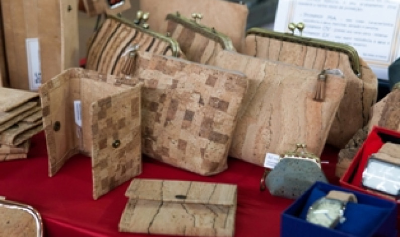 Dias 2 e 9 de agosto Muitas “Artes e Talentos” no Mercado Municipal da Moita Dias 2 e 9 de agosto Muitas “Artes e Talentos” no Mercado Municipal da Moita