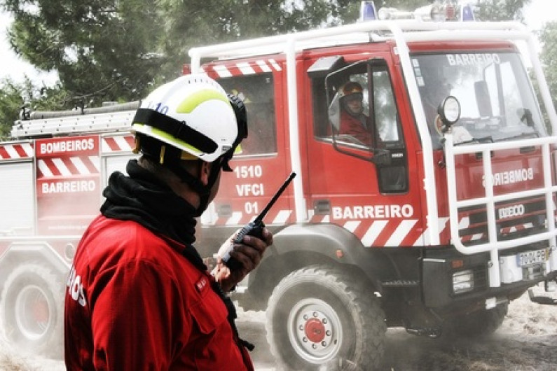 Banho Solidário dos Bombeiros do Barreiro este Domingo Banho Solidário dos Bombeiros do Barreiro este Domingo