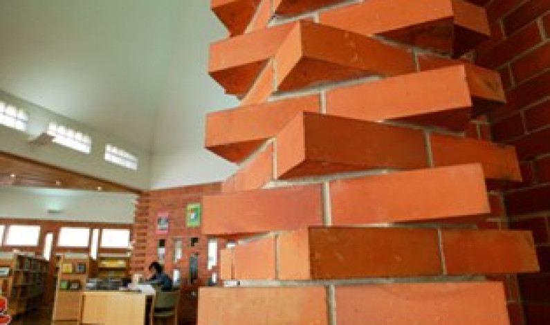 Encontro “Maré de Palavras – Animar a Leitura Promovendo o Livro” Encontro “Maré de Palavras – Animar a Leitura Promovendo o Livro”