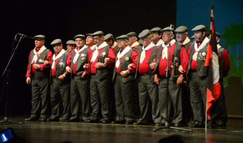 MAIS DE 300 PESSOAS VIRAM E OUVIRAM BARREIRO (EN)CANTE MAIS DE 300 PESSOAS VIRAM E OUVIRAM BARREIRO (EN)CANTE