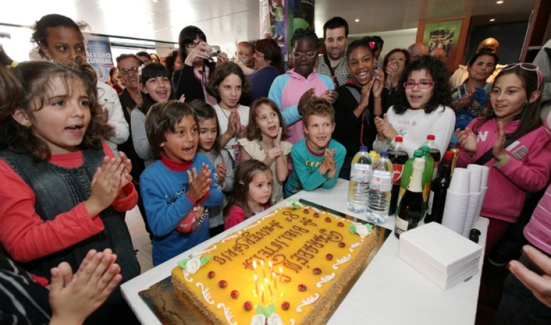 Na Baixa da Banheira: Biblioteca Municipal comemora 10 anos ao serviço da população Na Baixa da Banheira: Biblioteca Municipal comemora 10 anos ao serviço da população