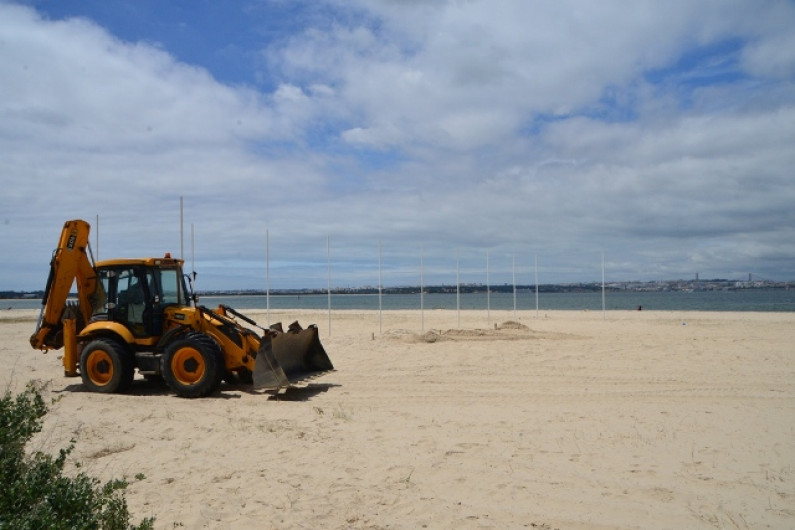 Campo de Futebol de Praia, na Praia do Bico do Mexilhoeiro Campo de Futebol de Praia, na Praia do Bico do Mexilhoeiro