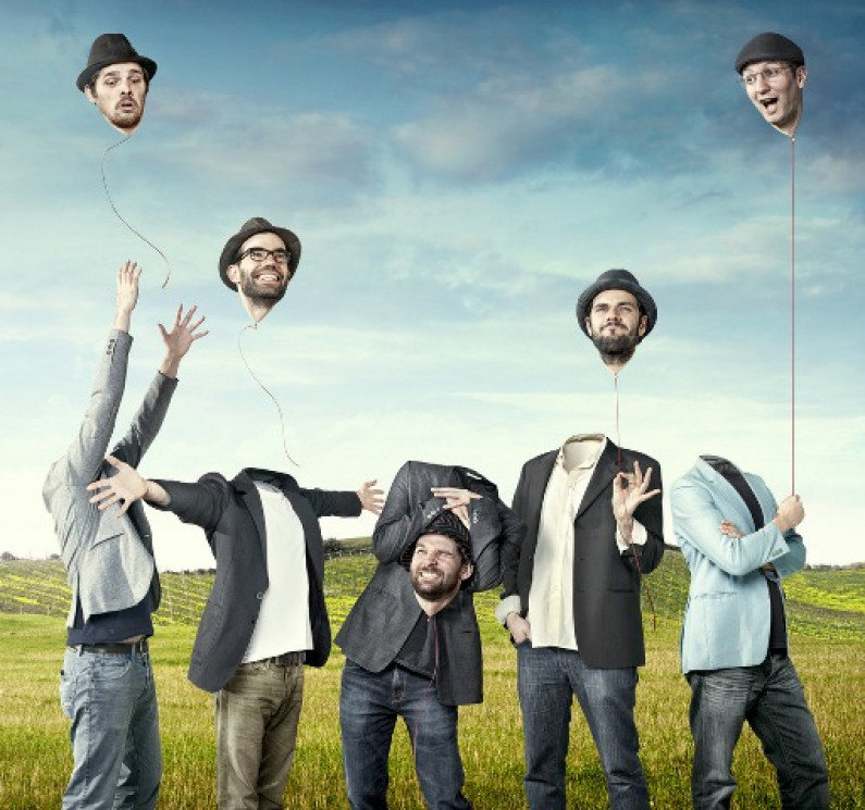 Melech Mechaya apresentam álbum “Gente Estranha” no Fórum Cultural Melech Mechaya apresentam álbum “Gente Estranha” no Fórum Cultural