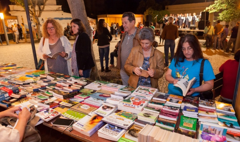 44ª Feira do Livro de Alhos Vedros “De Braço Dado com o Cante Alentejano” 44ª Feira do Livro de Alhos Vedros “De Braço Dado com o Cante Alentejano”