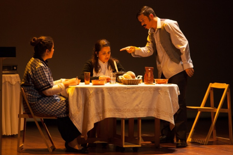 Teatro “Os Limites da Liberdade” no auditório da Biblioteca da Moita Teatro “Os Limites da Liberdade” no auditório da Biblioteca da Moita