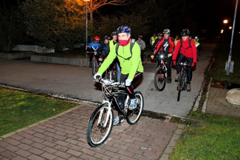 NaturalMoita Pedalada Ribeirinha Noturna com partida da Baixa da Banheira NaturalMoita Pedalada Ribeirinha Noturna com partida da Baixa da Banheira