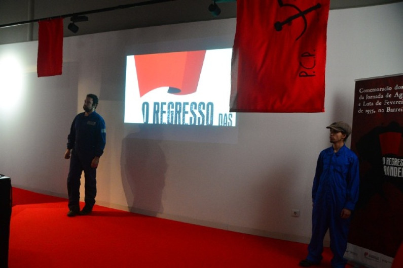 O REGRESSO DAS BANDEIRAS O REGRESSO DAS BANDEIRAS
