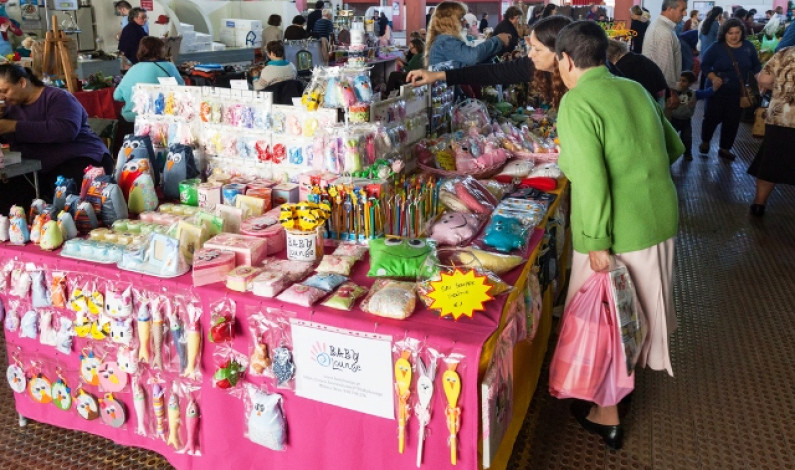 Artesãos mostram trabalhos na Feira de Artesanato “Artes e Talentos” Artesãos mostram trabalhos na Feira de Artesanato “Artes e Talentos”