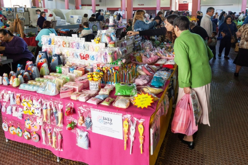 Artesãos mostram trabalhos na Feira de Artesanato “Artes e Talentos” Artesãos mostram trabalhos na Feira de Artesanato “Artes e Talentos”