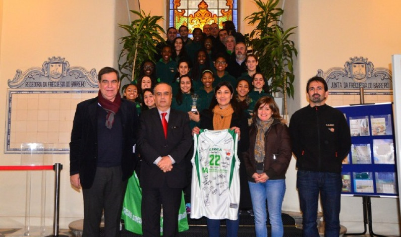 Basquetebol: GDESSA/Barreiro homenageado nos Paços do Concelho Basquetebol: GDESSA/Barreiro homenageado nos Paços do Concelho